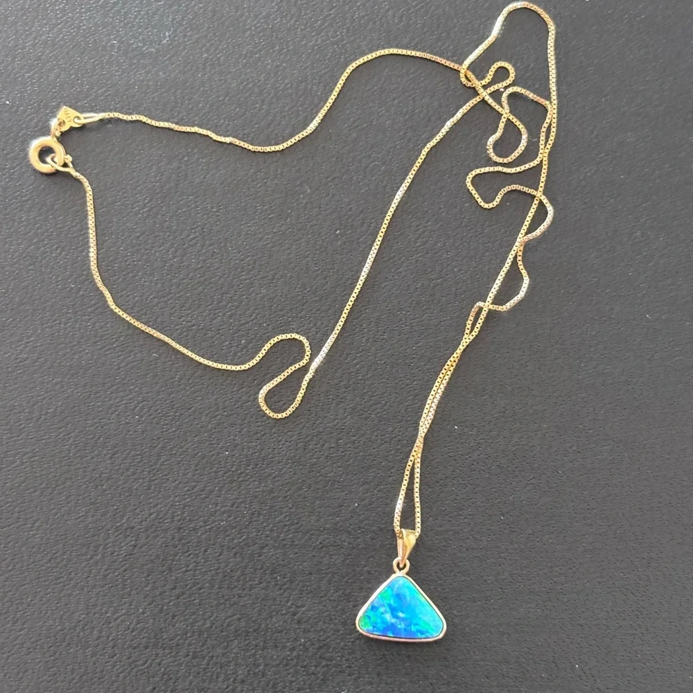 Australian Opal Pendant & Chain - Picture 7 of 9
